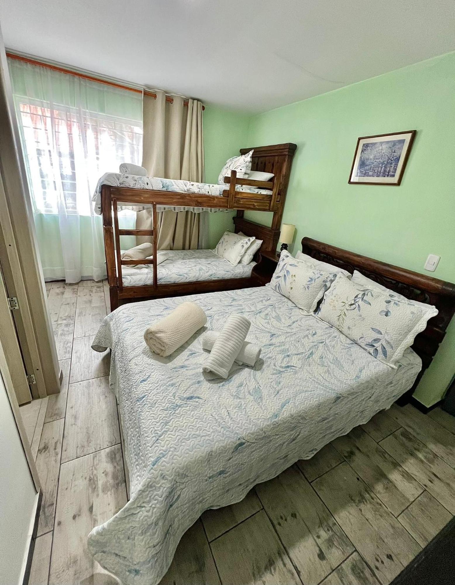 Apartasuite Casa Carolina Hotel