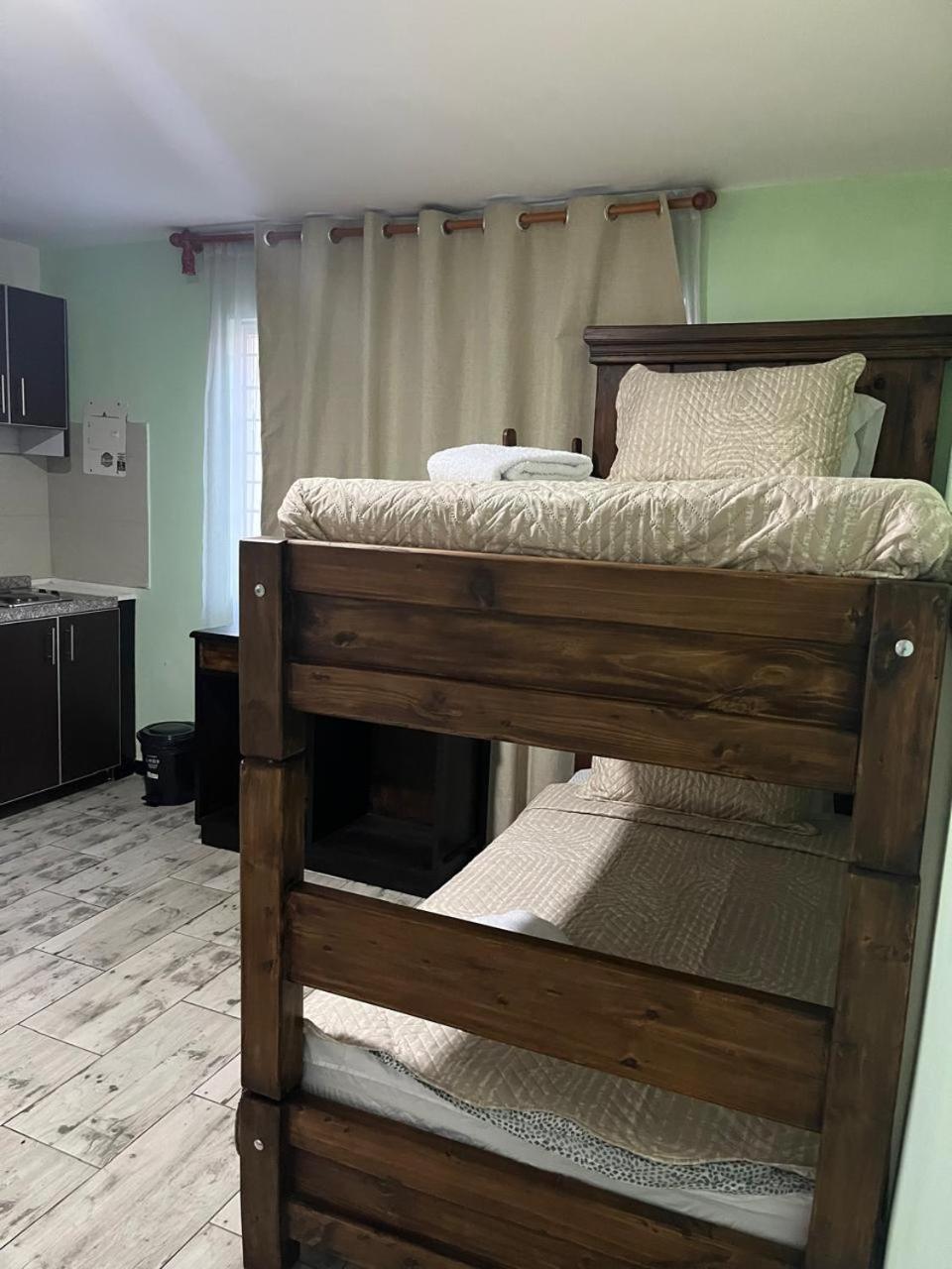 Apartasuite Casa Carolina Hotel